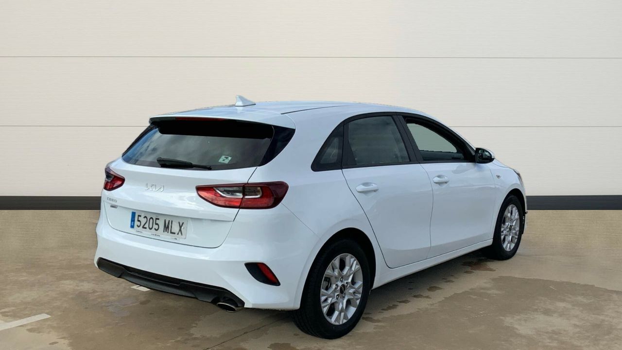 Kia Ceed 1.6 MHEV 100KW CONCEPT 136 5P
