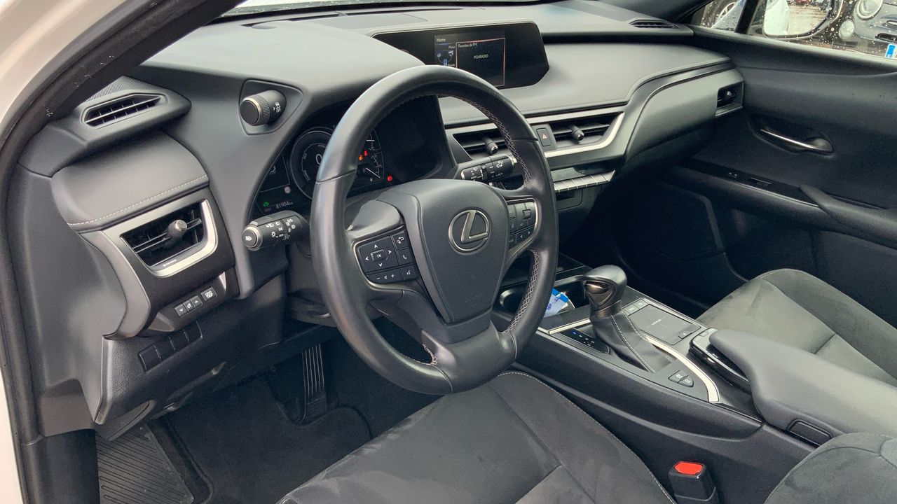 Lexus UX 2.0 250H BUSINESS AUTO 184 5P