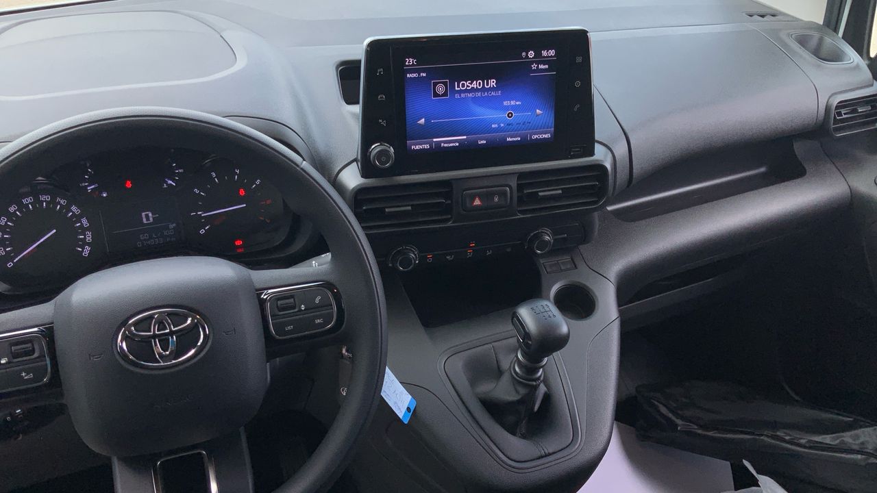 Toyota Proace City 1.5D 75KW GX PLUS MWB 102 4P