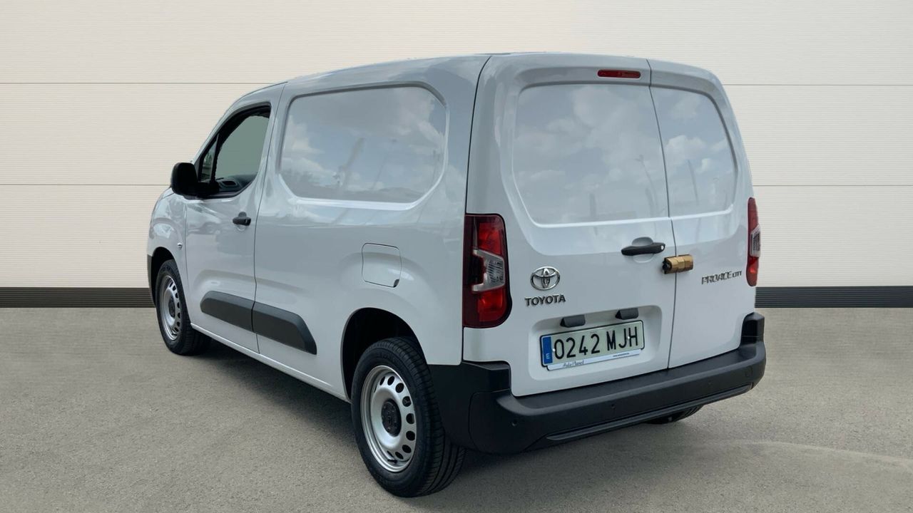 Toyota Proace City 1.5D 75KW GX PLUS MWB 102 4P