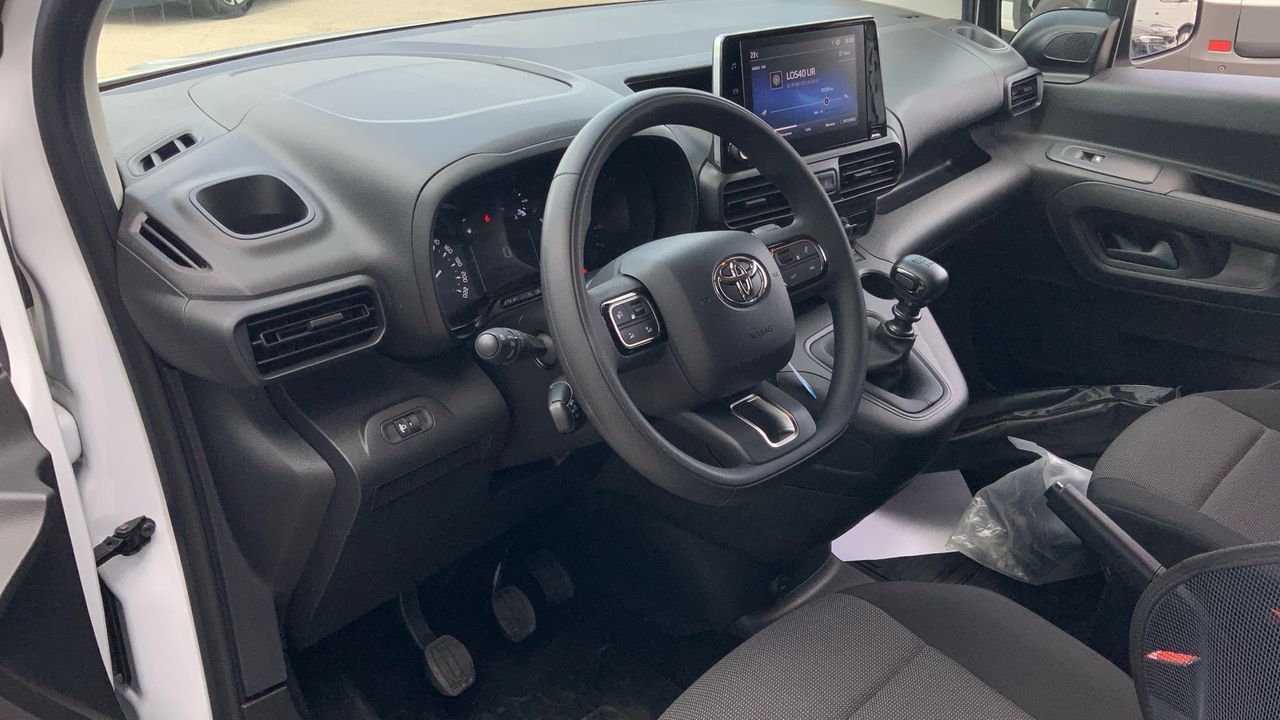 Toyota Proace City 1.5D 75KW GX PLUS MWB 102 4P