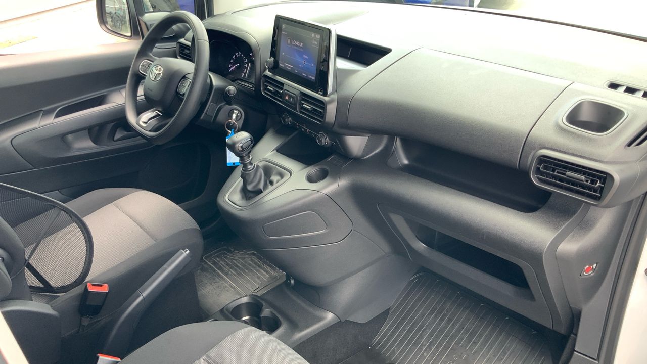 Toyota Proace City 1.5D 75KW GX PLUS MWB 102 4P