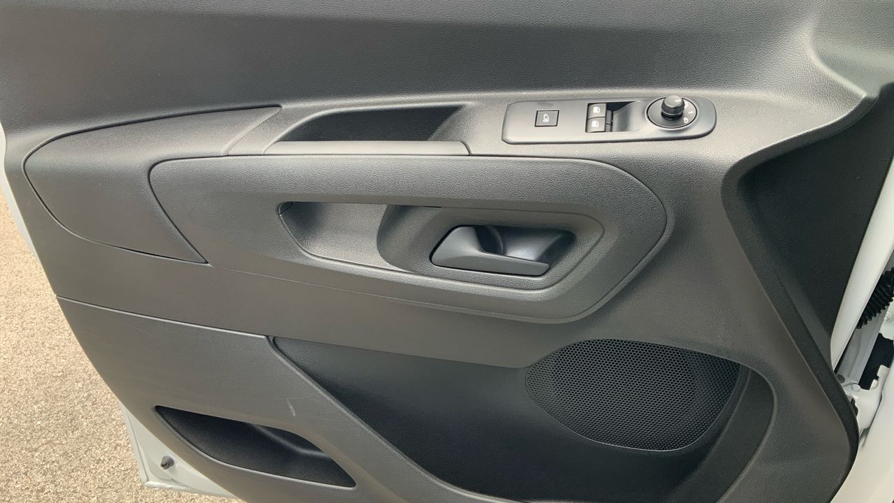 Toyota Proace City 1.5D 75KW GX PLUS MWB 102 4P