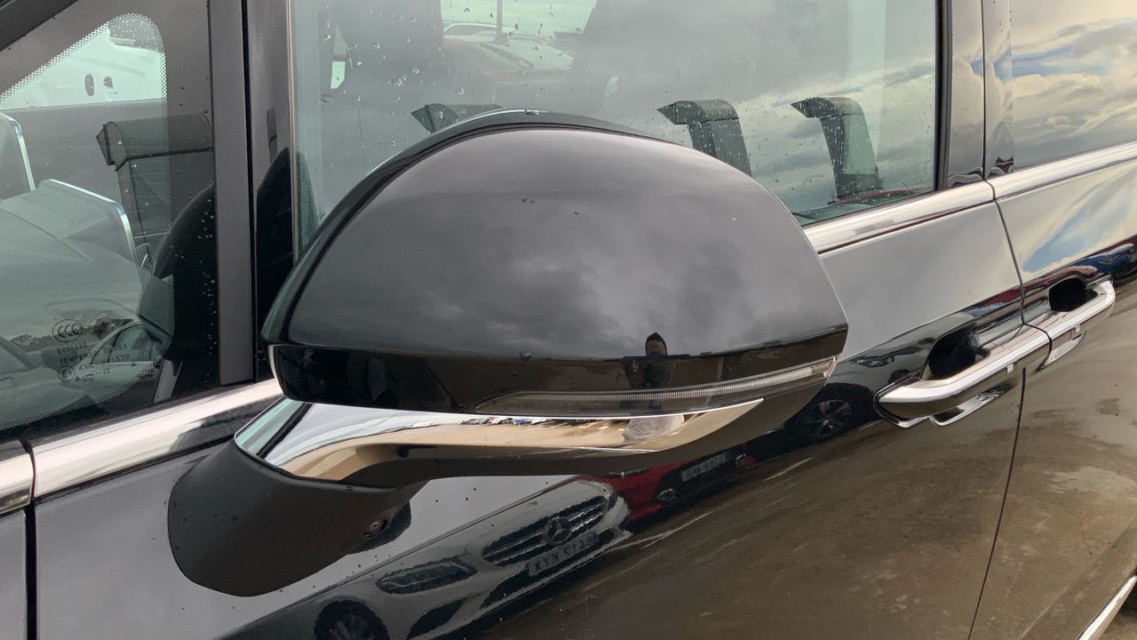 Maxus Mifa 9 BEV 90KWH LUXURY 245 5P 7 Plazas