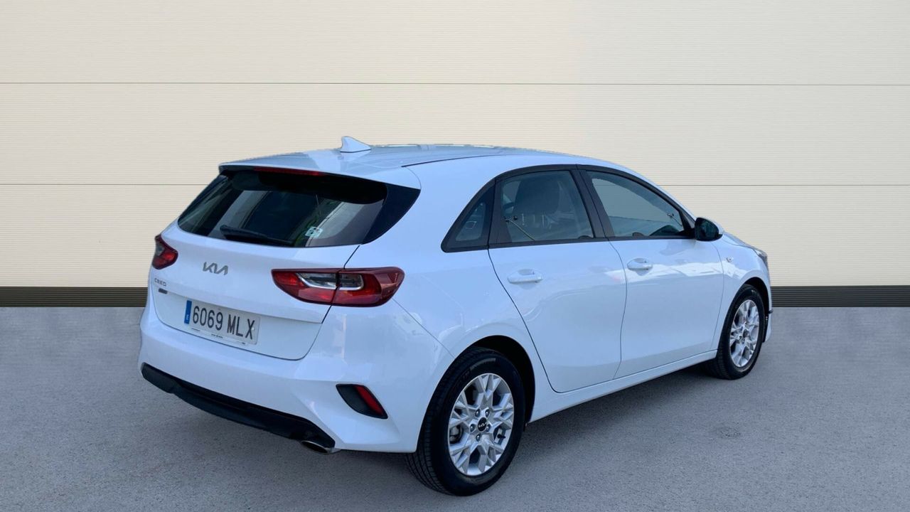 Kia Ceed 1.6 MHEV 100KW CONCEPT 136 5P
