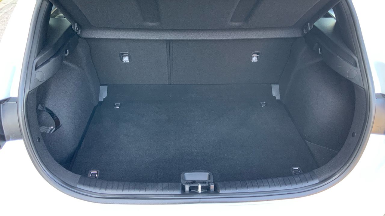 Kia Ceed 1.6 MHEV 100KW CONCEPT 136 5P