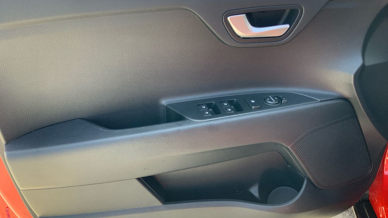 Kia Stonic 1.0 T-GDI 74KW MHEV IMT CONCEPT 100 5P
