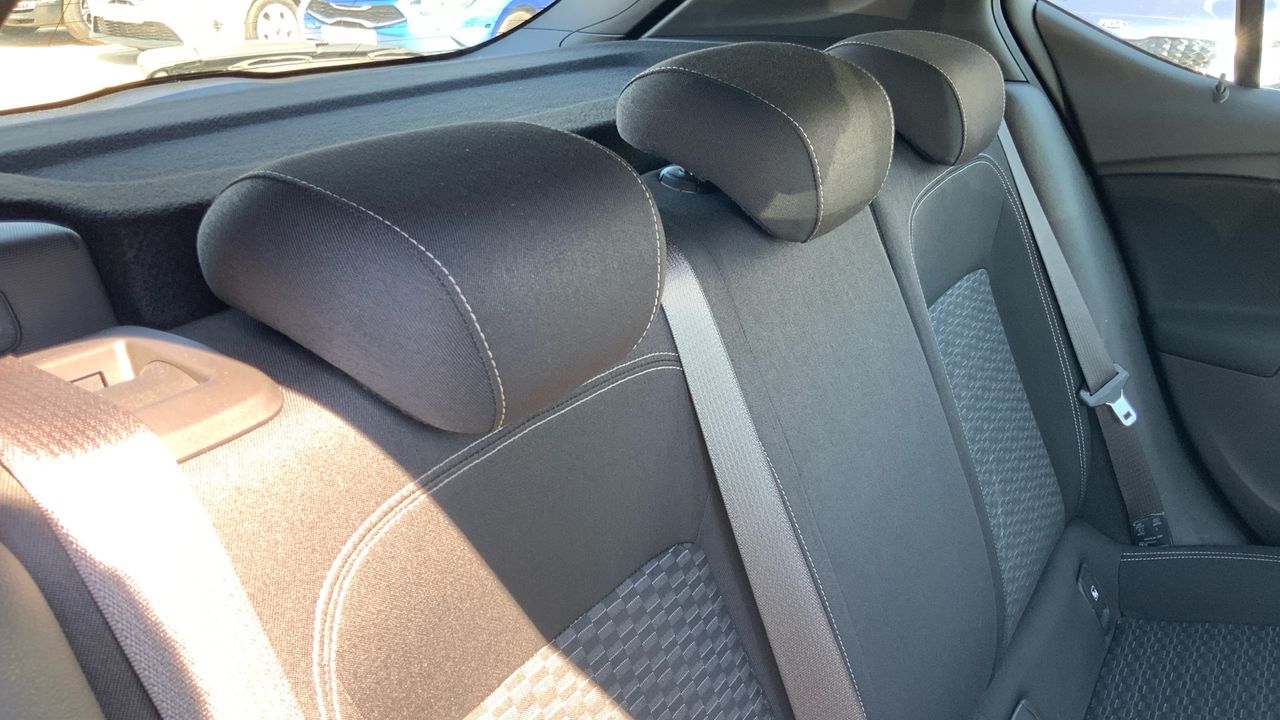 Opel Astra 1.6 CDTI 81KW DYNAMIC 110 5P