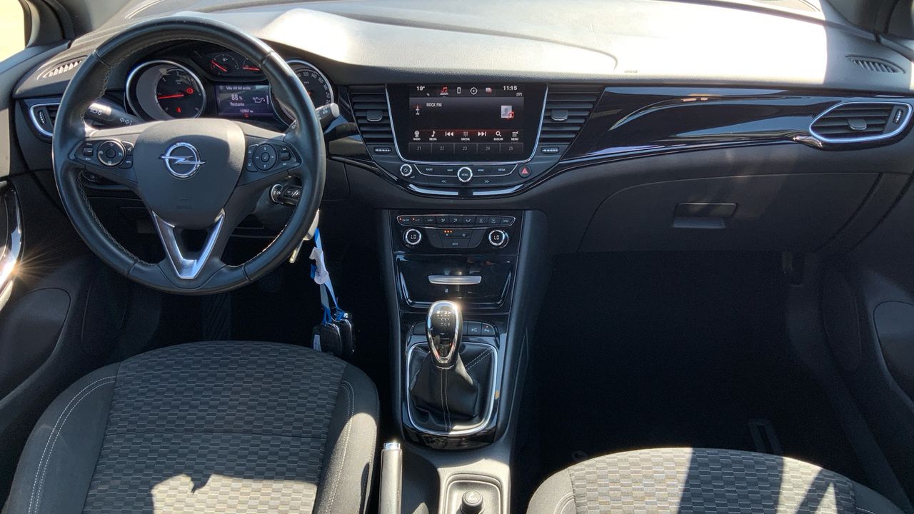 Opel Astra 1.6 CDTI 81KW DYNAMIC 110 5P