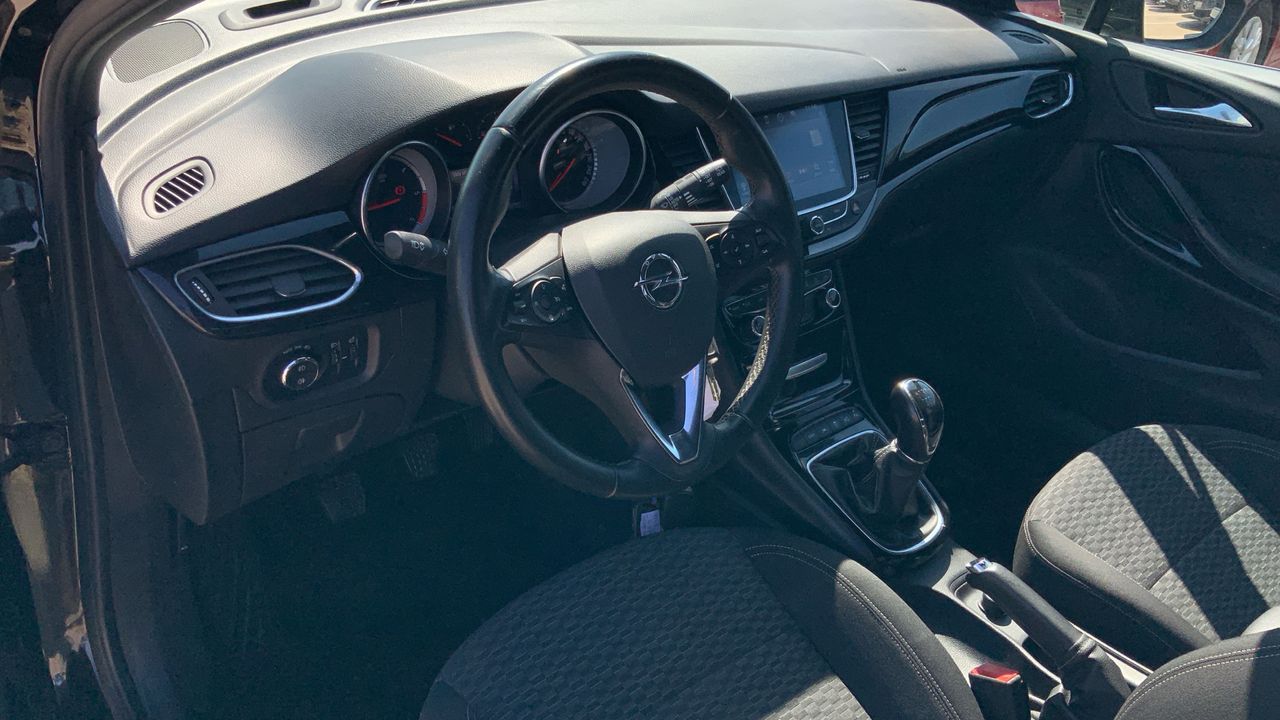 Opel Astra 1.6 CDTI 81KW DYNAMIC 110 5P