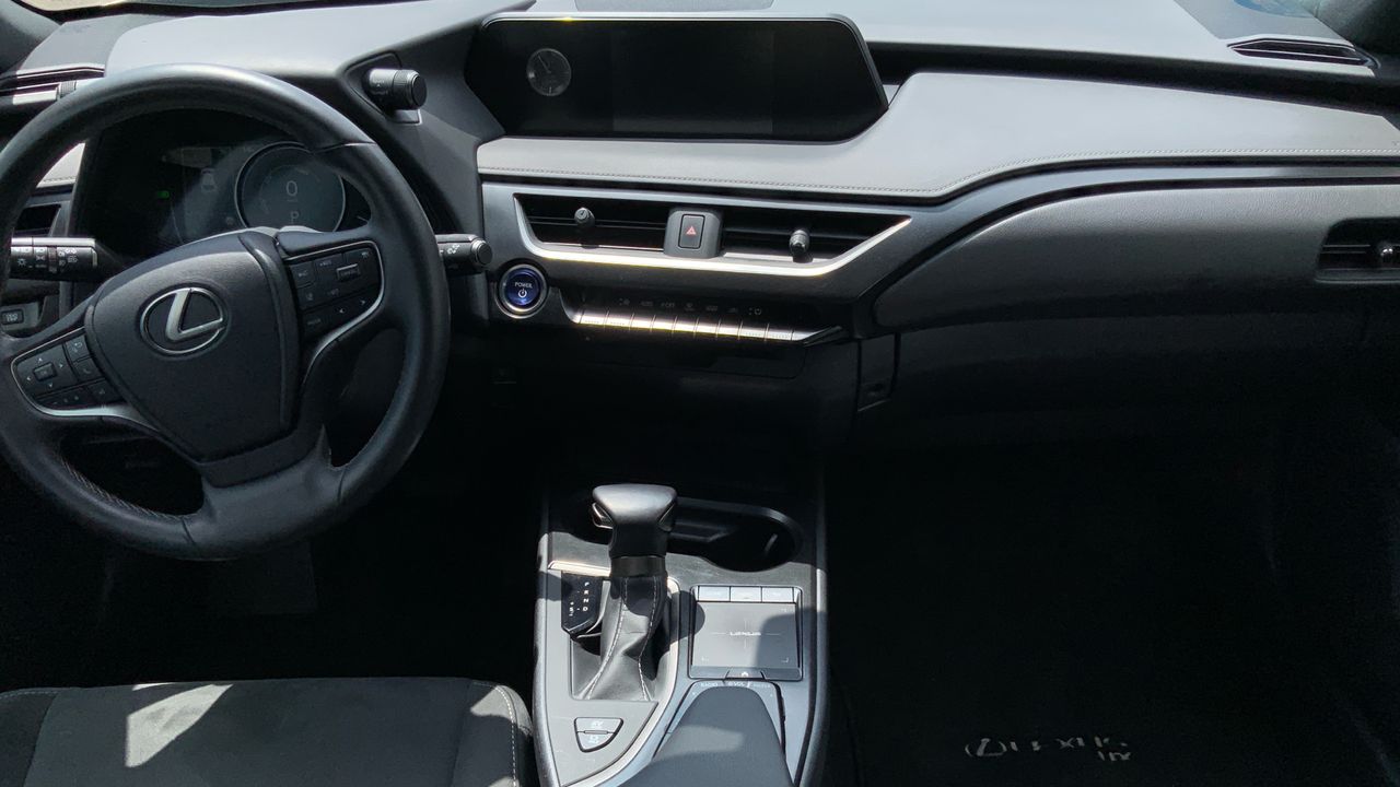 Lexus UX 2.0 250H PREMIUM AUTO 184 5P