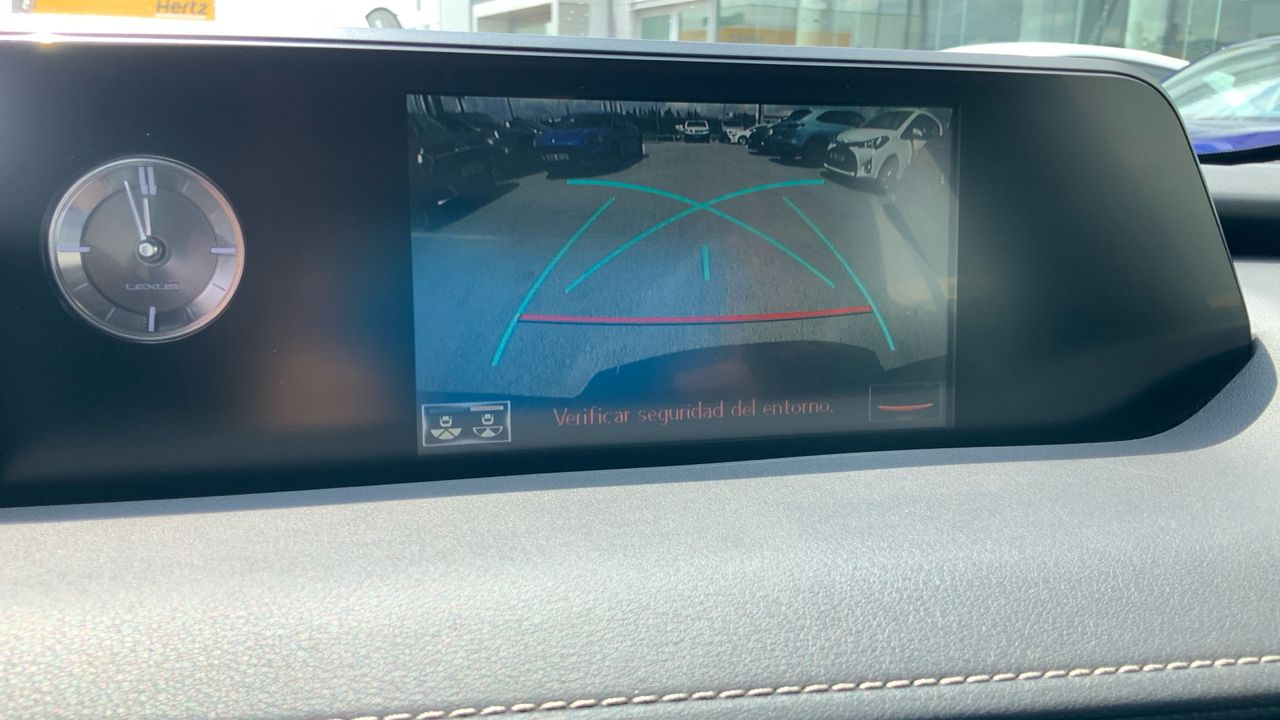 Lexus UX 2.0 250H PREMIUM AUTO 184 5P