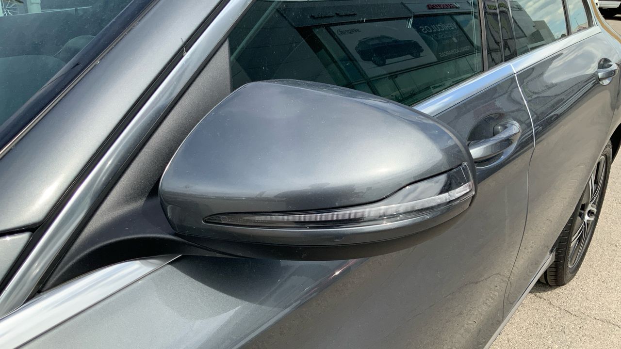 Mercedes Clase C C 200 EQ AUTO 184 4P