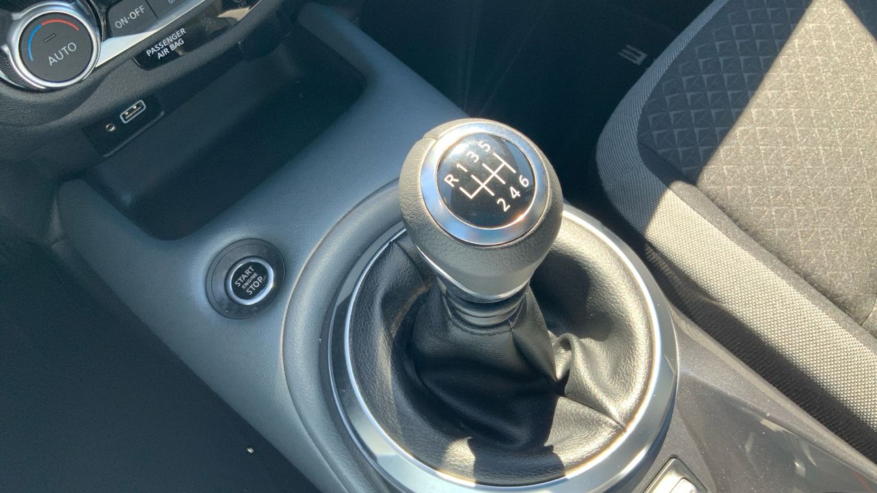 Nissan Juke 1.0 DIG-T 84KW N-CONNECTA 114 5P