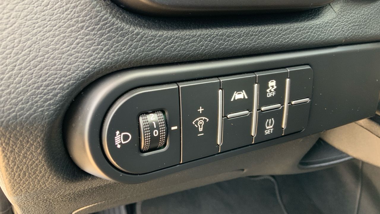 Kia XCeed 1.6 MHEV 100KW DRIVE 136 5P