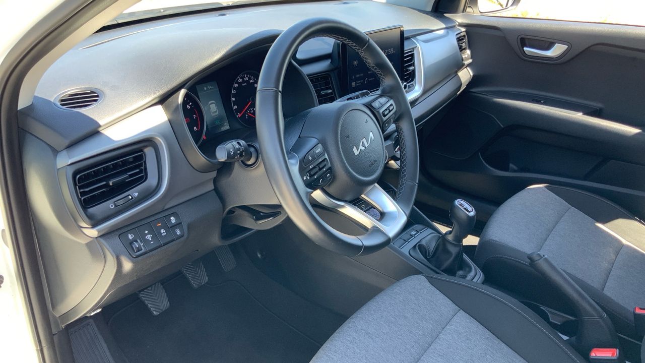Kia Stonic 1.0 T-GDI MHEV IMT 74KW CONCEPT 100 5P