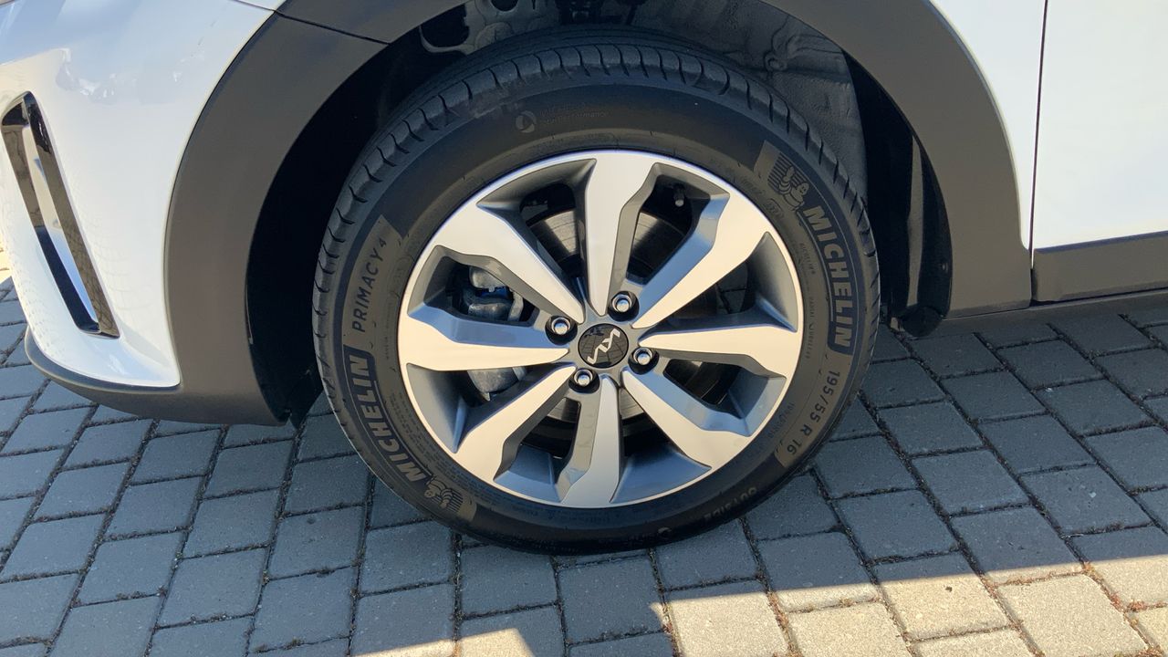 Kia Stonic 1.0 T-GDI MHEV IMT 74KW CONCEPT 100 5P