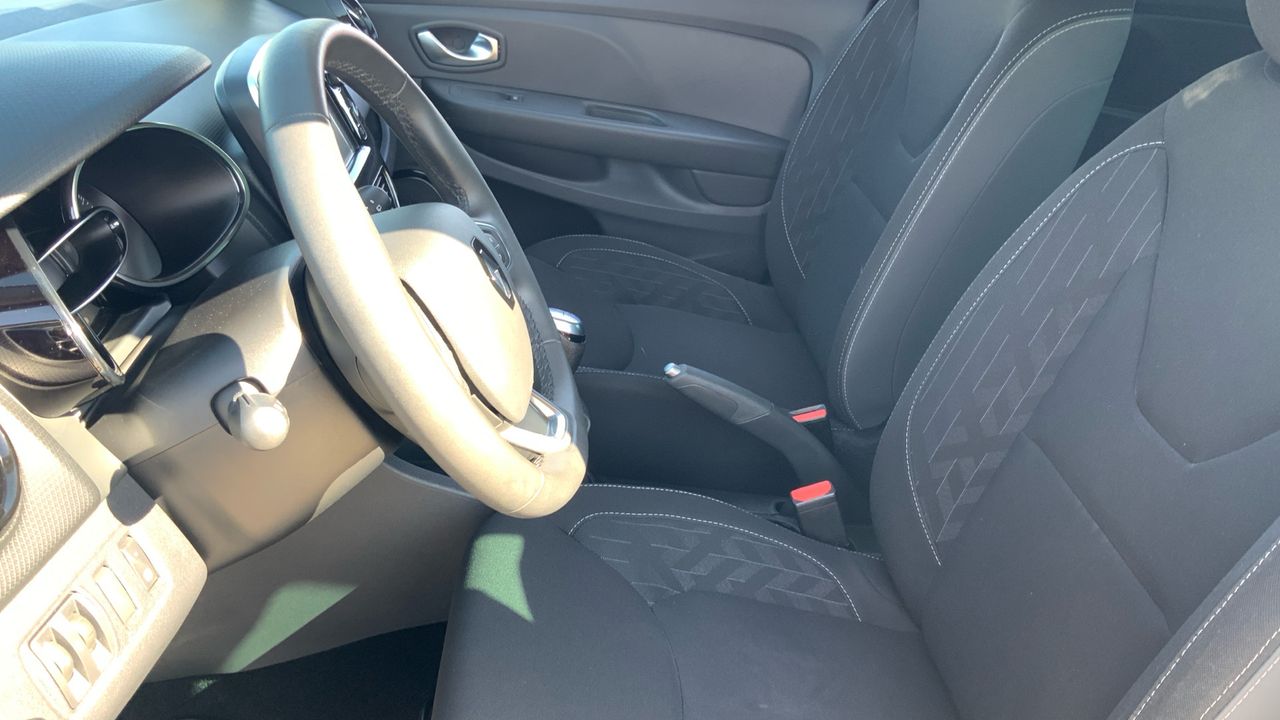Renault Clio 0.9 TCE ENERGY GLP LIMITED 66KW - 18 90 5P
