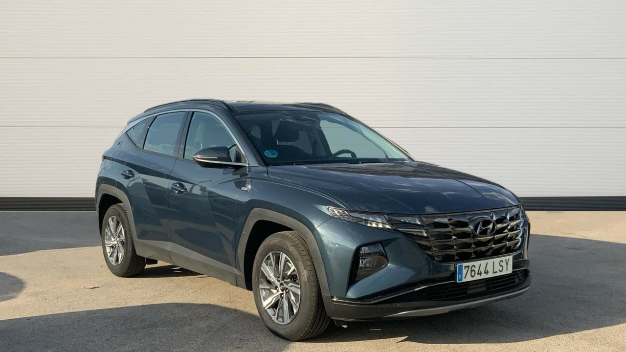 Hyundai Tucson 1.6 CRDI MHEV 100KW MAXX SKY DCT 136 5P