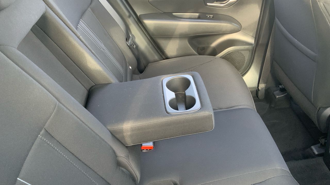 Hyundai Tucson 1.6 CRDI MHEV 100KW MAXX SKY DCT 136 5P