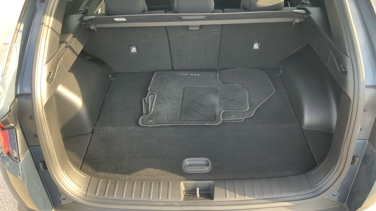 Hyundai Tucson 1.6 CRDI MHEV 100KW MAXX SKY DCT 136 5P