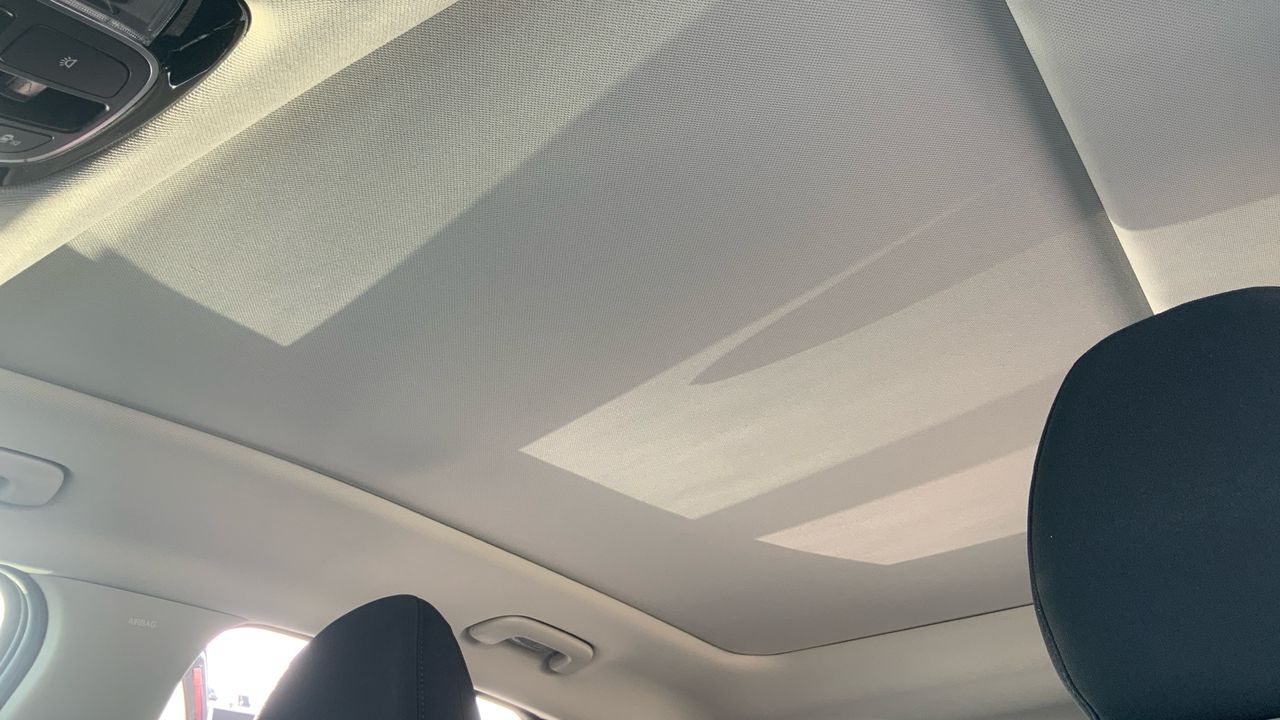 Hyundai Tucson 1.6 CRDI MHEV 100KW MAXX SKY DCT 136 5P