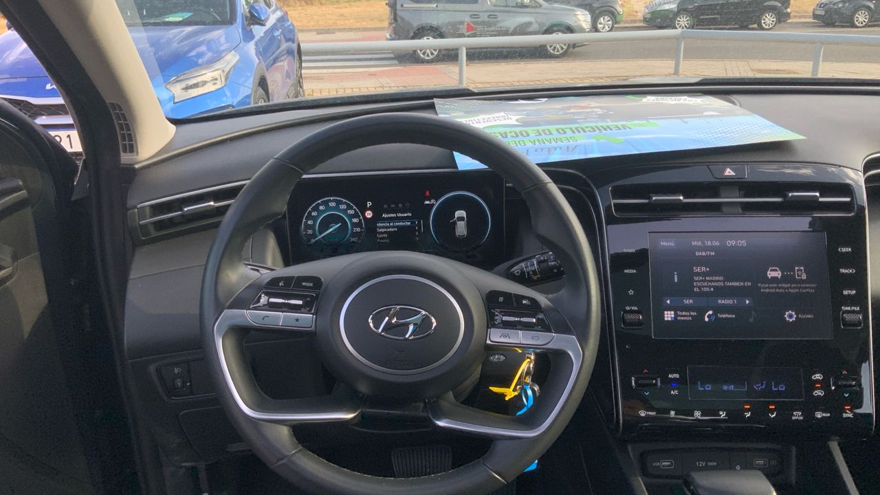 Hyundai Tucson 1.6 CRDI MHEV 100KW MAXX SKY DCT 136 5P