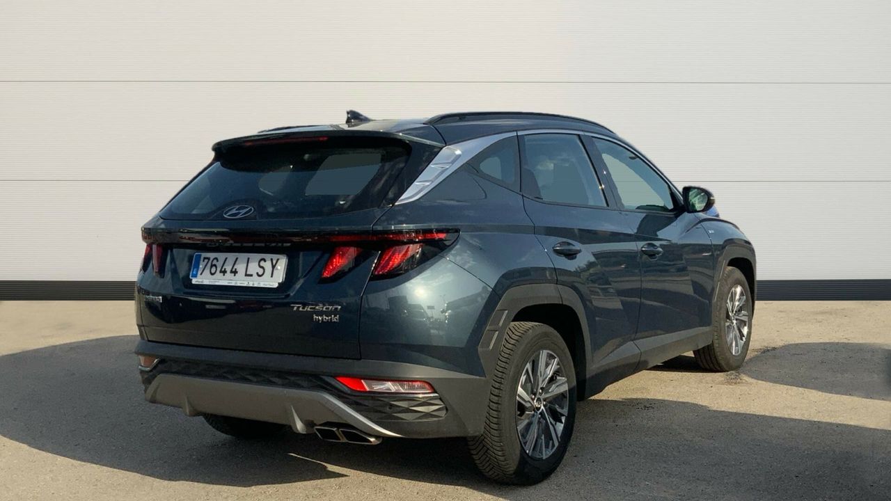 Hyundai Tucson 1.6 CRDI MHEV 100KW MAXX SKY DCT 136 5P