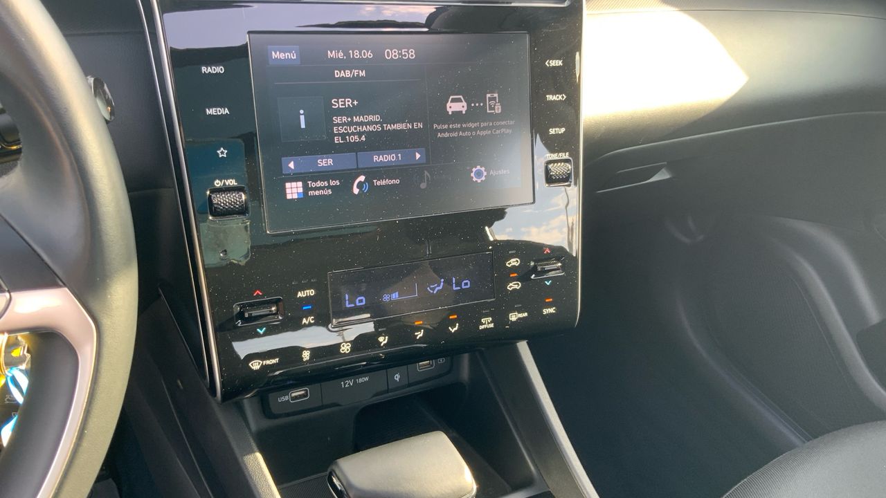 Hyundai Tucson 1.6 CRDI MHEV 100KW MAXX SKY DCT 136 5P