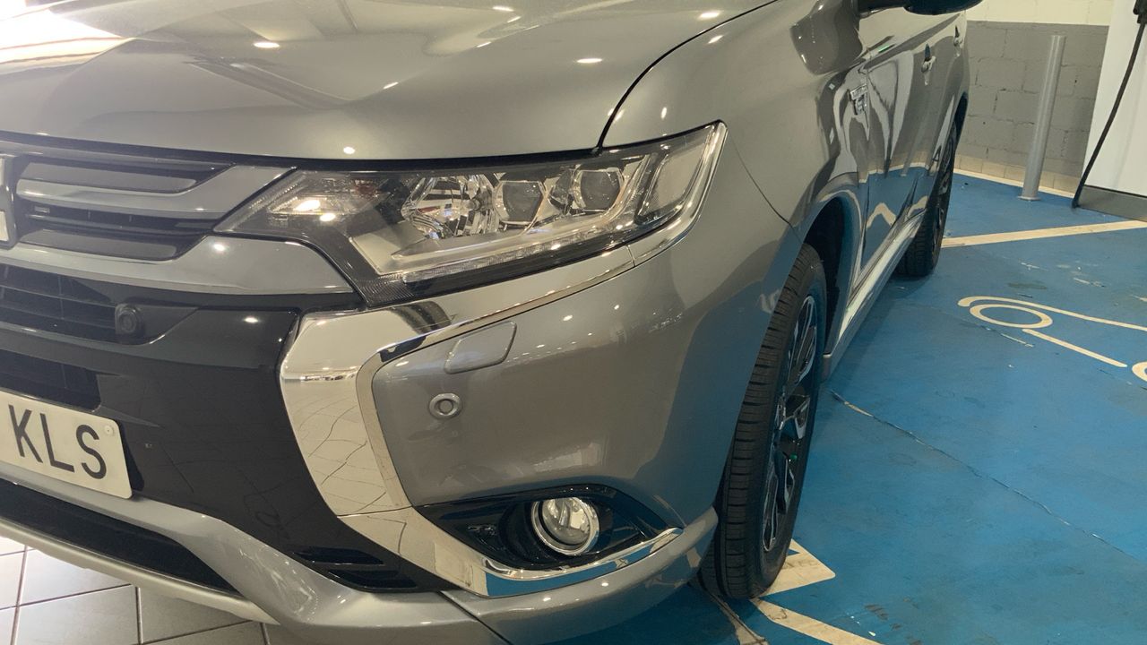 Mitsubishi Outlander 2.0 PHEV KAITEKI AUTO 4WD 203 5P