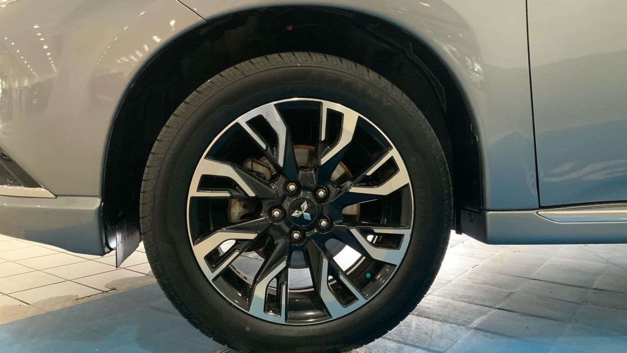 Mitsubishi Outlander 2.0 PHEV KAITEKI AUTO 4WD 203 5P