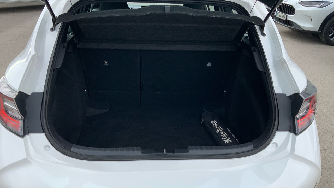 Toyota Corolla 1.8 HYBRID ACTIVE TECH E-CVT 122 5P