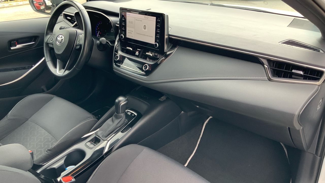 Toyota Corolla 1.8 HYBRID ACTIVE TECH E-CVT 122 5P