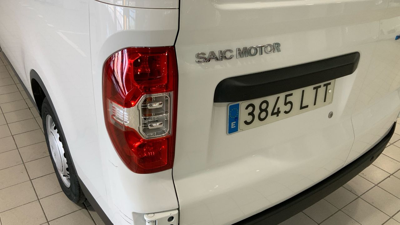 Maxus eDeliver 3 BEV 35KWH AUTO LWB 122 4P