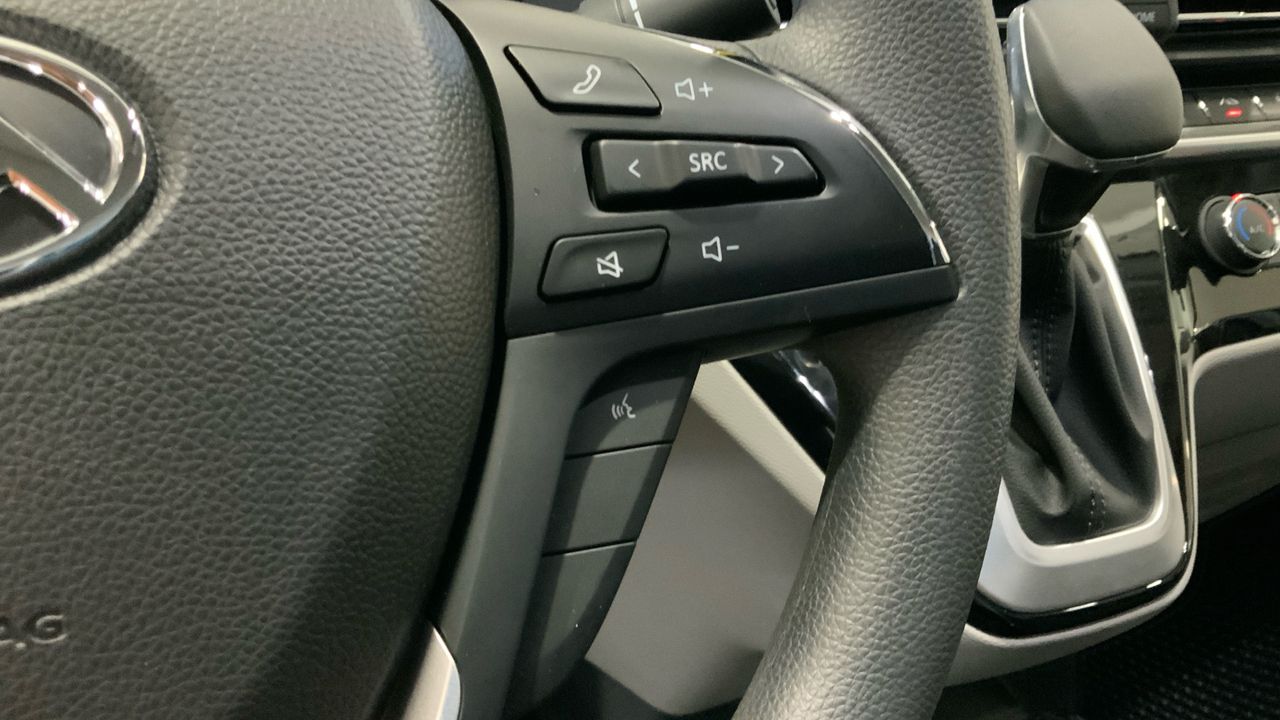 Maxus eDeliver 9 BEV 72KWH AUTO L2H2 204 4P