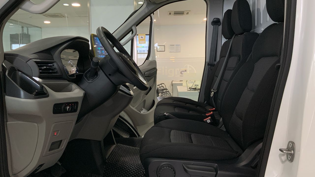 Maxus eDeliver 9 BEV 72KWH AUTO L2H2 204 4P