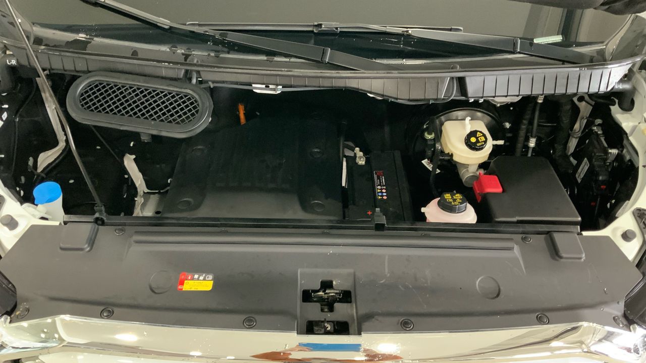 Maxus eDeliver 9 BEV 72KWH AUTO L2H2 204 4P