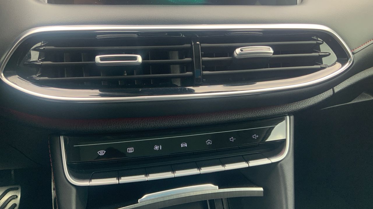 MG HS 1.5T-GDI PHEV LUXURY 258 5P