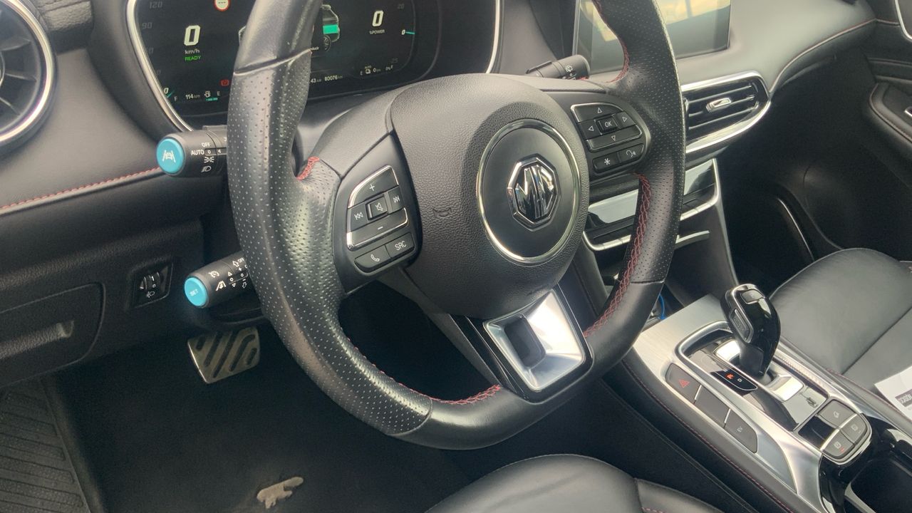 MG HS 1.5T-GDI PHEV LUXURY 258 5P