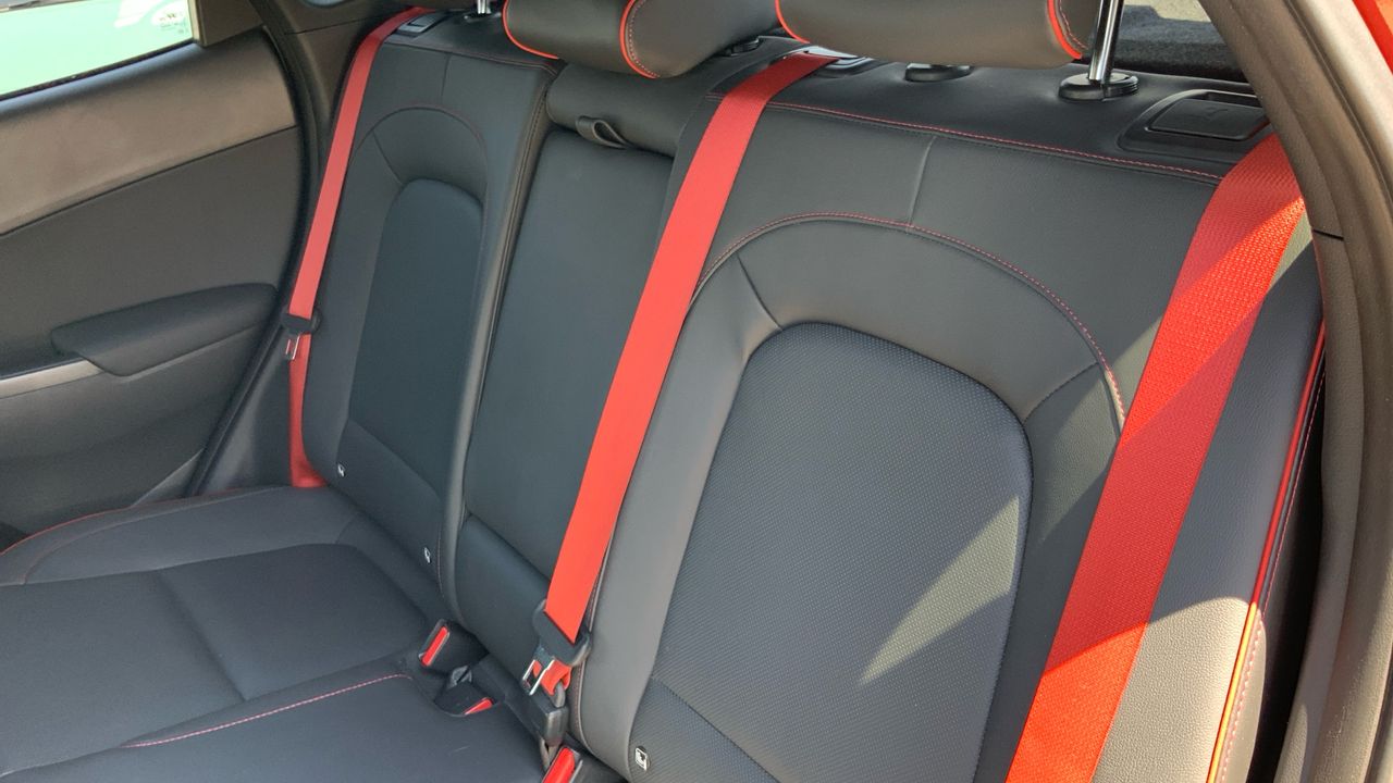 Hyundai Kona 1.6 TGDI STYLE DCT 4WD SKY 177 5P