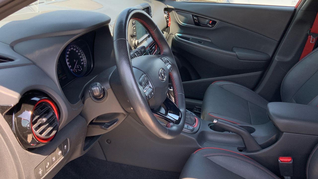 Hyundai Kona 1.6 TGDI STYLE DCT 4WD SKY 177 5P