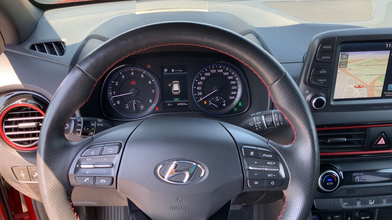 Hyundai Kona 1.6 TGDI STYLE DCT 4WD SKY 177 5P