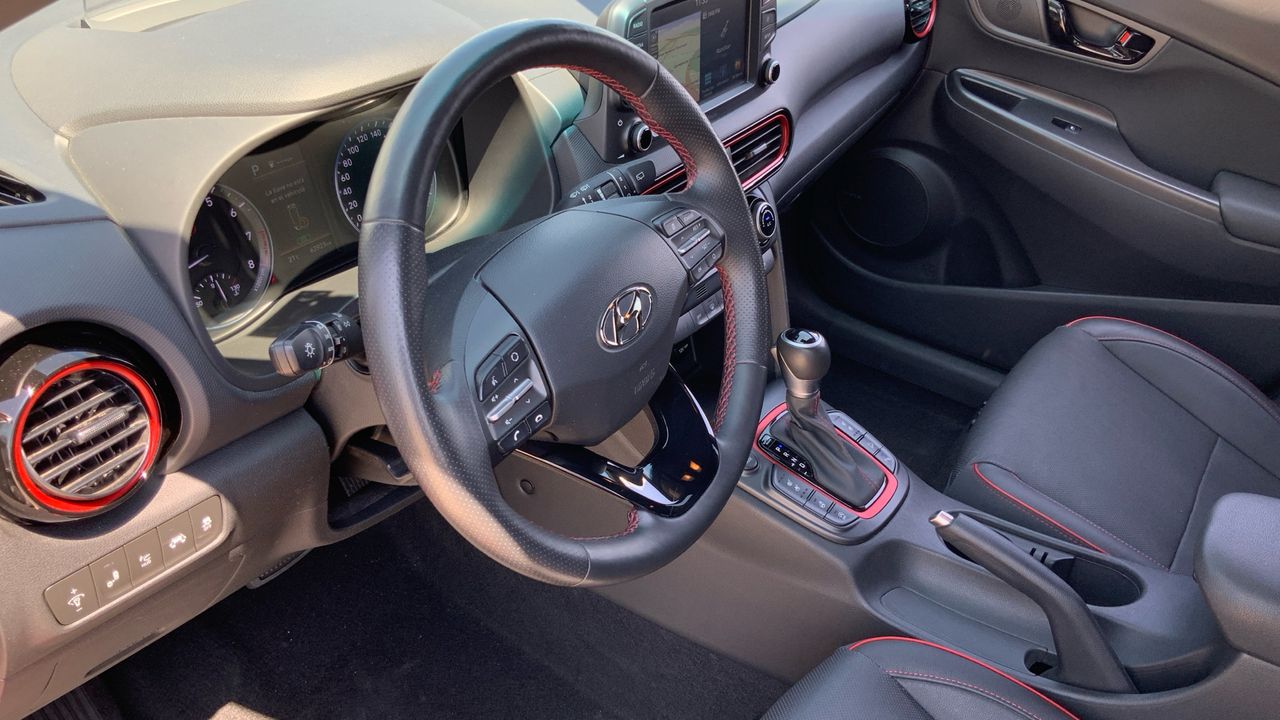 Hyundai Kona 1.6 TGDI STYLE DCT 4WD SKY 177 5P