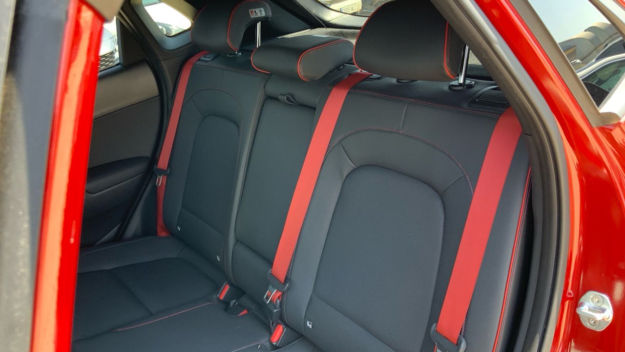 Hyundai Kona 1.6 TGDI STYLE DCT 4WD SKY 177 5P