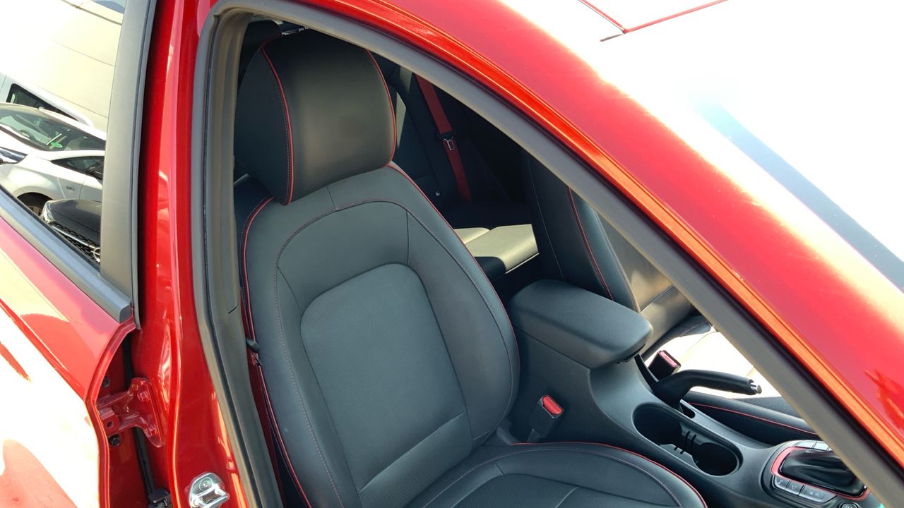 Hyundai Kona 1.6 TGDI STYLE DCT 4WD SKY 177 5P