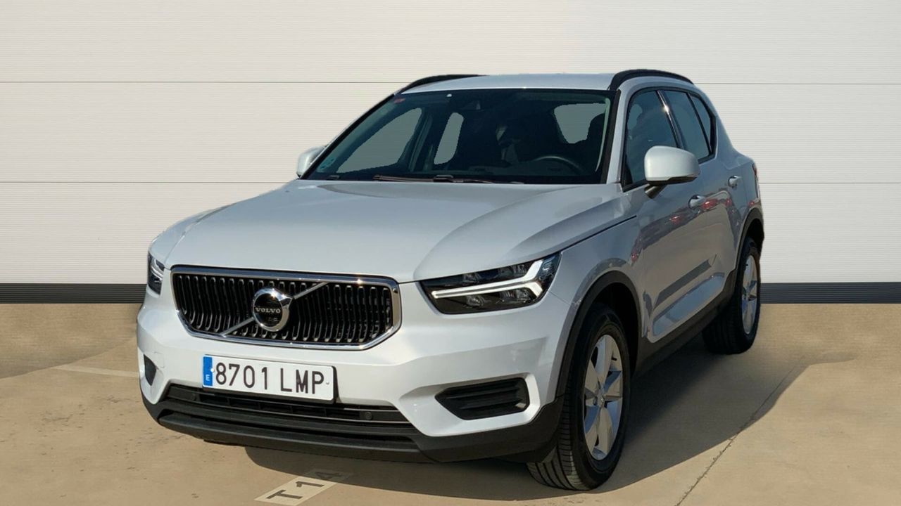 Volvo XC40 1.5 T3 MOMENTUM CORE AUTO 163 5P