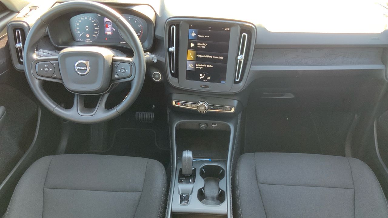 Volvo XC40 1.5 T3 MOMENTUM CORE AUTO 163 5P