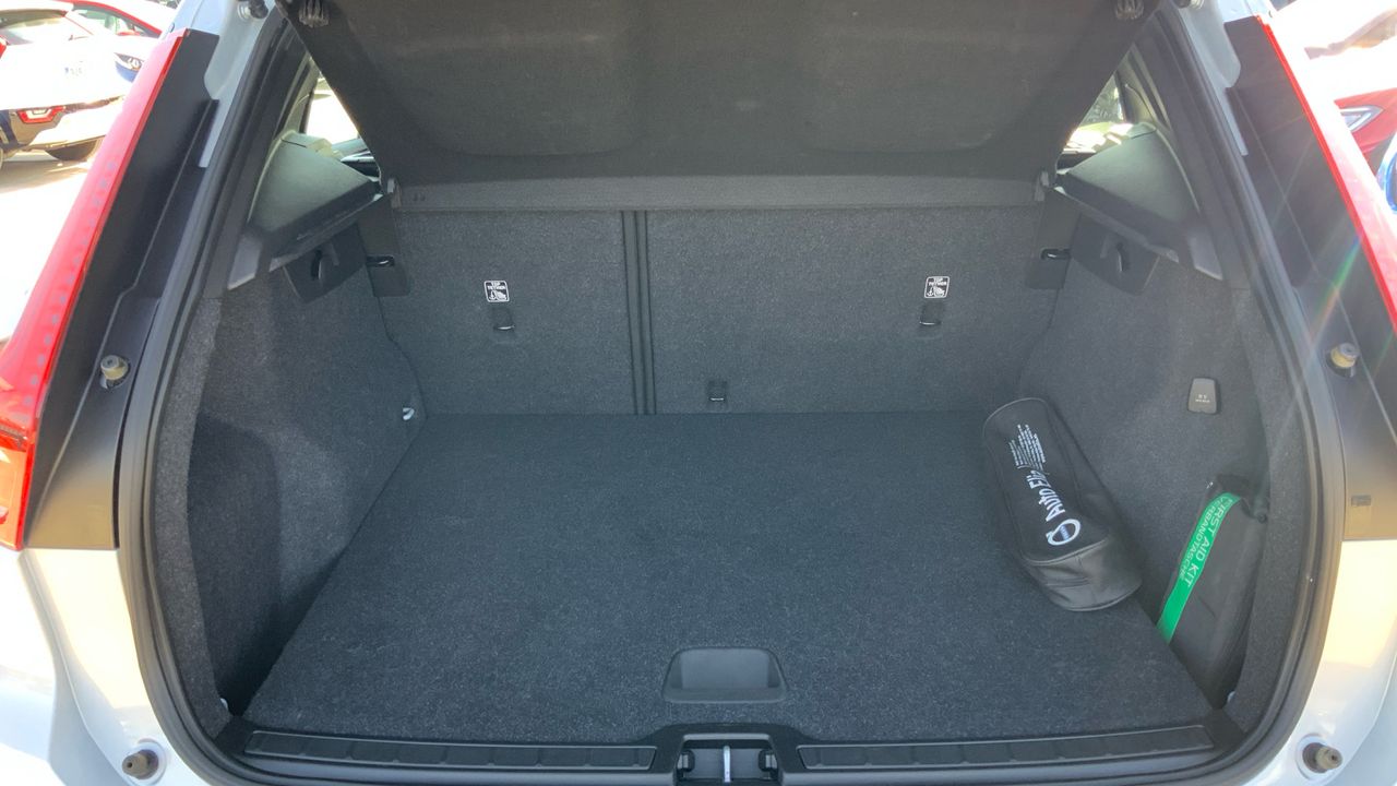 Volvo XC40 1.5 T3 MOMENTUM CORE AUTO 163 5P