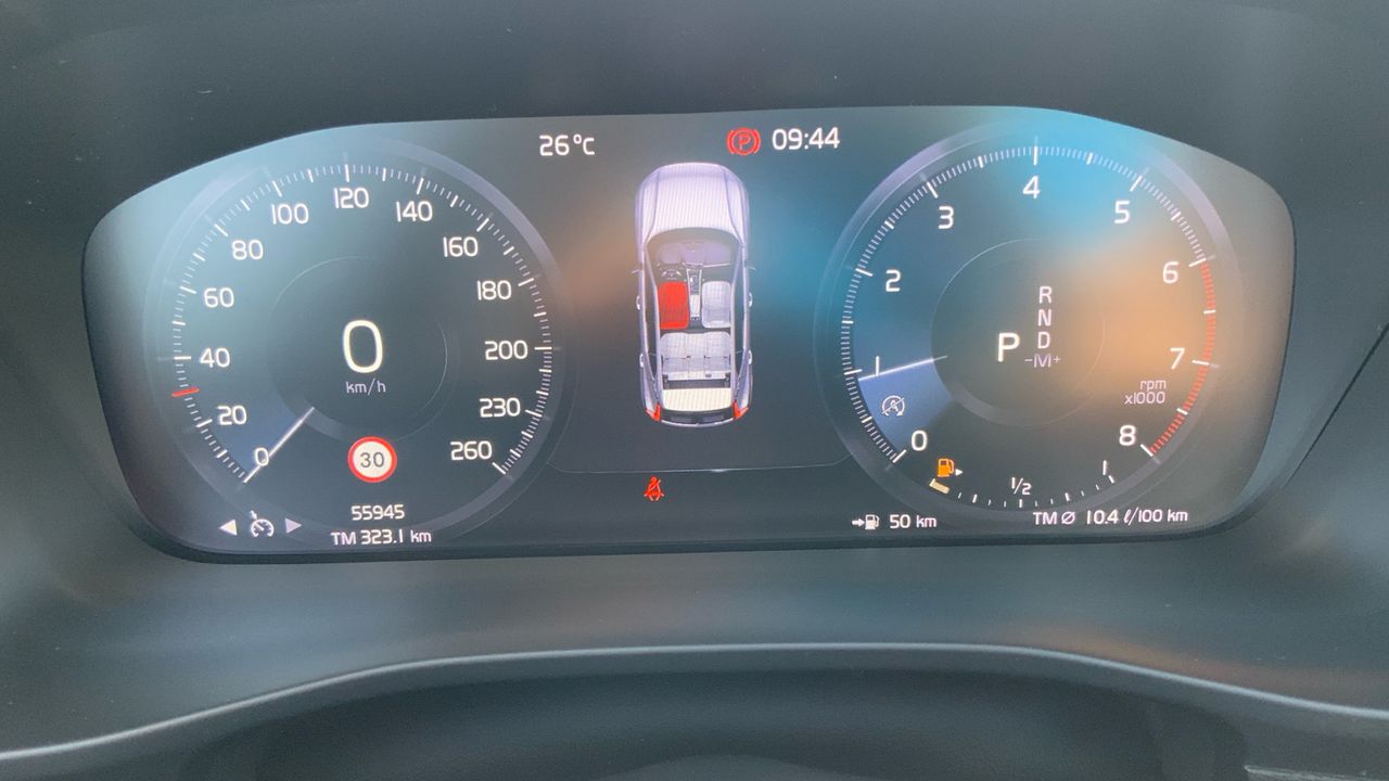 Volvo XC40 1.5 T3 MOMENTUM CORE AUTO 163 5P