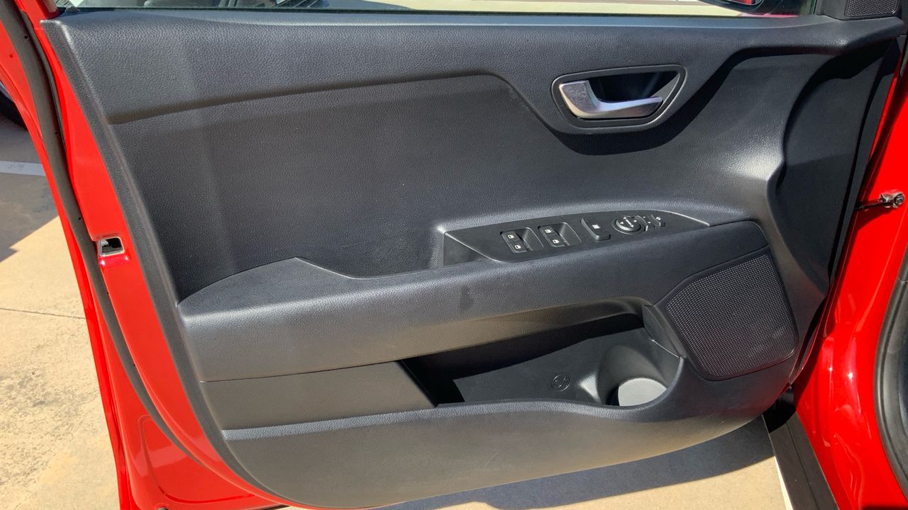Kia Stonic 1.2 DPI DRIVE 84 5P